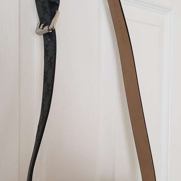 New Michael Kors belt bag - Picture 2 of 4